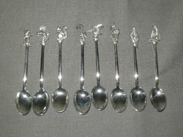 Keltum verzilverd diverse 001. koffielepeltjes