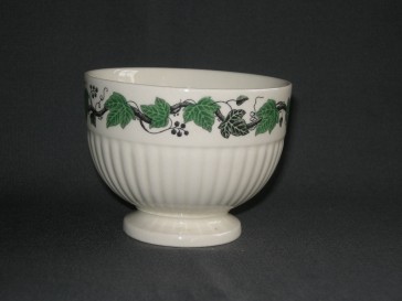 Wedgwood Stratford kom O9,5 cm.