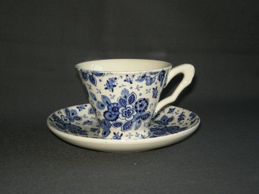 Societe Ceramique Beatrix koffiekop & schotel bloemkooloor met lichte craquelé