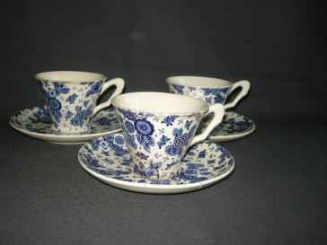 Societe Ceramique Beatrix koffiekop & schotels bloemkooloor met min. beschadiging 