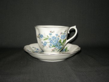 Royal Albert Forget-me-not kop & schotel