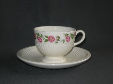 Wedgwood Rosalind kop & schotel O8 cm.