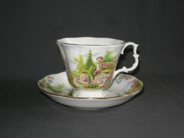 Royal Albert Kentish Rockery kop & schotel O9 cm. goud minimaal sleets