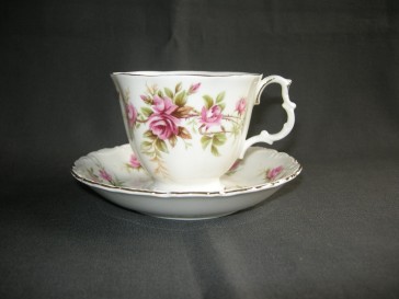 Royal Albert Romance kop & schotel