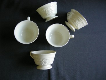 Wedgwood Patrician kop & schotels O9 cm. met lichte beschadiging
