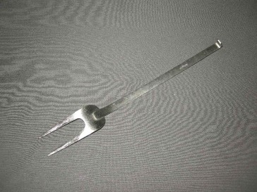 Sola model 620 lepelrek vleesvork 