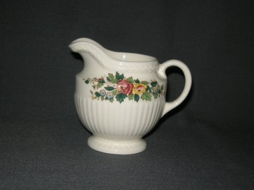 Wedgwood Conway melkkannetje