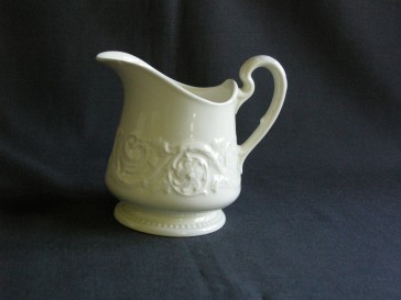 Wedgwood Patrician melkkannetje