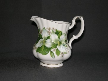Royal Albert Trillium melkkannetje