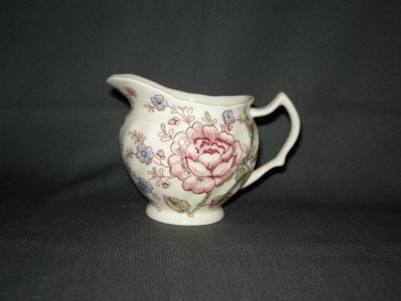 Johnson Bro's Rose Chintz melkkannetje