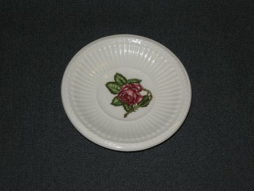 Wedgwood Moss Rose petit four bordje