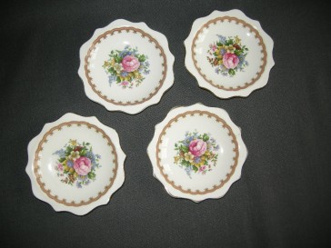 Royal Albert Lady Carlyle petit four schaaltjes O11,5 cm.