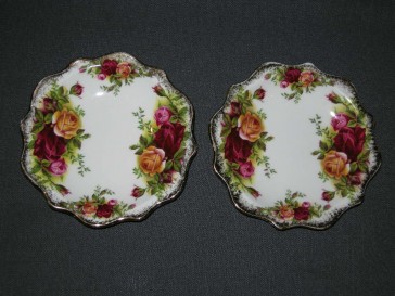 Royal Albert Old Country Roses petit-fourschaaltjes schulp