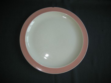Boch Frères Keralux pastel zalmrose presenteerschaal