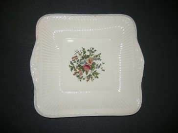 Wedgwood Conway presenteerschaal vlekjes