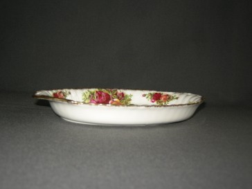 Royal Albert Old Country Roses onderschaaltje roomstel 22 x 13 cm.