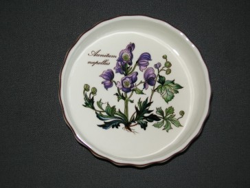 Villeroy & Boch Botanica Vilbofour quicheschaaltje O11,5 cm., hoogte 2,5 cm. Aconitum napellus
