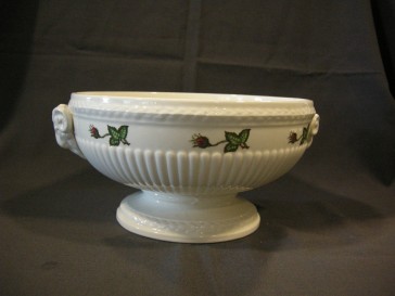 Wedgwood Moss Rose saladeschaal