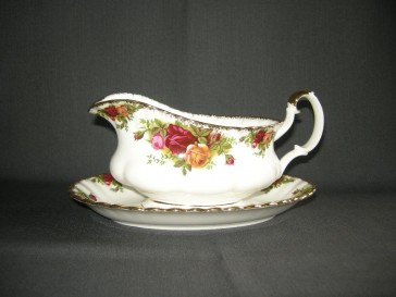 Royal Albert Old Country Roses sauskom + bijbehorende onderschotel
