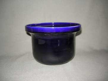 Huizen donkerblauw glanzend schaal O18,5 cm., hoogte 13 cm.