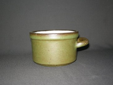 Lucie Q. Bakker Quirina schorsgroen schaaltje 1-oor O11,5 cm.
