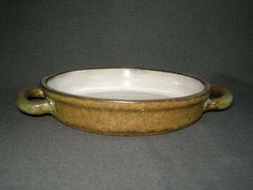Lucie Q. Bakker Quirina schorsgroen schaaltje 2-oor O15,5 cm.