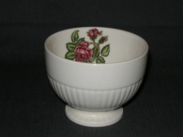 Wedgwood Moss Rose (suiker) schaaltje doorsnee 8 cm.