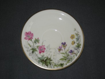 Krautheim Wiesengrund & Bergeshöh'n schotel O13 cm. decor M