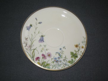 Krautheim Wiesengrund & Bergeshöh'n schotel O15 cm. decor Glockenblume = K
