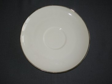 Heinrich Anmut 16438 roomwit met goudkleurig randje schotel O17 cm.