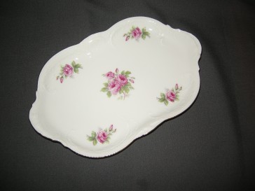 Rosenthal Sanssouci spierwit rose pioenroos met goudkleurig randje vleesschaaltje