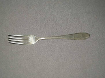 Gero verzilverd model 618 puntfilet vork 17,5 cm. met logo KLM