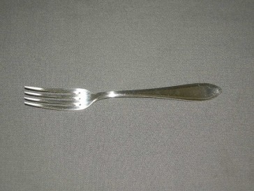 Nieuwpoort verzilverd puntfilet vork 18,5 cm.