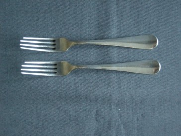 Keltum P1 Hollands Glad verzilverd vorken 17,3 cm. met slijtage