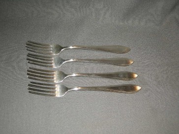 Gero verzilverd model 618 puntfilet vorken 20,5 cm. met slijtage