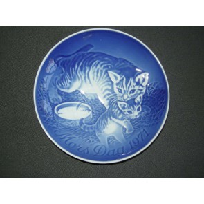 Royal Copenhagen diverse 002. wandbordje Morsdag 1971