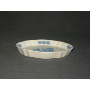 Wedgwood Jasperware wit - blauw 003. ovaal schaaltje