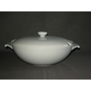 Petrus Regout / Royal Sphinx pastel greyhound 003. dekschaal met beschadiging