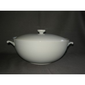 Petrus Regout / Royal Sphinx pastel greyhound 005. soepterrine met beschadiging