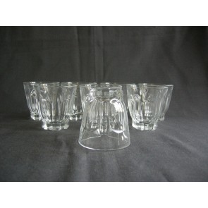 gebruikt glas / kristal glazen 009. 8 kleine glaasjes