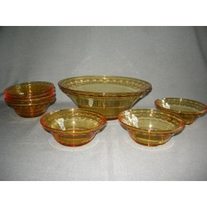 gebruikt glas - kristal geel 010. 8-delige dessertset