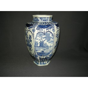 Boch Delfts 014. 6-hoekige vaas