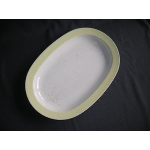 Petrus Regout pastel geel 032. vleesschaal 