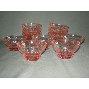 Gebruikt glas - kristal rose 106. 11 schaaltjes