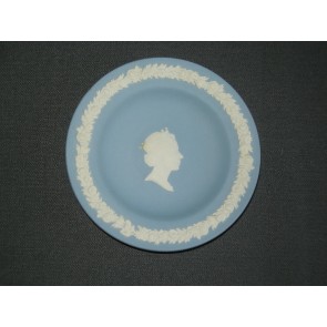 Wedgwood Jasperware blauw 033. bordje O11,3 cm. Queen Elisabeth II