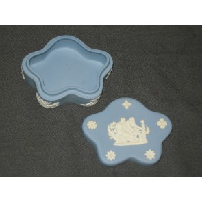 Wedgwood Jasperware blauw 004. dekselschaaltje