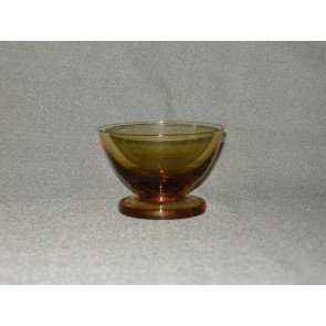 gekleurd glas 6.a coupe, doorsnee 8 cm., okergeel