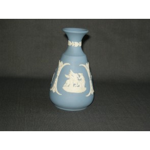 Wedgwood Jasperware blauw 086. vaasje