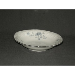 Rosenthal Sanssouci spierwit met blauw / grijze bloemetjes compoteschaaltje