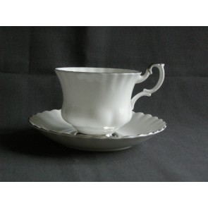 Royal Albert Chantilly kop & schotel O8,7 cm.